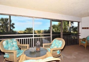 Firethorn 111 - 2 Bedroom Condo with Private Beach with lounge chairs & umbrella provided, 2 Pool.