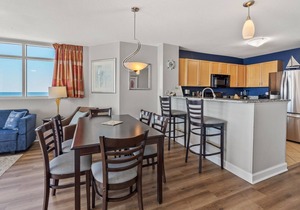 First-class oceanfront condo w/pools, lazy river, pier restaurant/bar in Cherry Grove