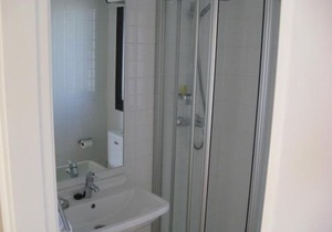 First Floor Non Smoking Air Conditioned 4 Person Luxury Golf Apartment