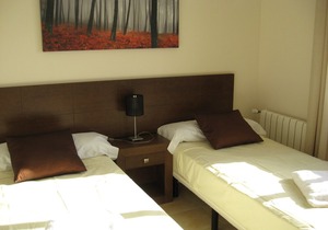 First Floor Non Smoking Air Conditioned 4 Person Luxury Golf Apartment