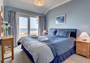 Flat 8 Clifton Court by Interhome