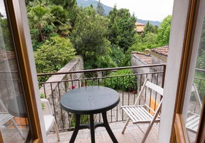 Flat in the historic centre with balcony