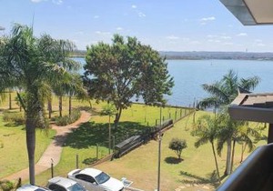 Flat no Life Resort com vista incrível do Lago