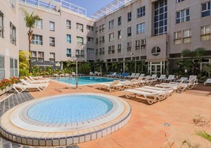 Flatguest Sardina's Beach +Pool +2Bdr +WiFi