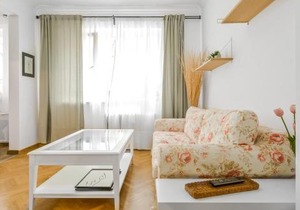 Floral Studio Retreat in Sofia City Center by Flat Mаnager