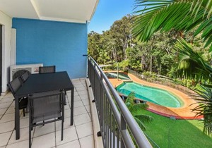 Flynns Beach Resort