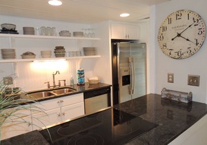 ☆Forest Beach☆Luxury☆3BR Villa☆5 Min. Walk to Beach☆Private Pool☆3 TVs☆Sleeps 8☆