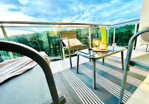 Forest View Apartment