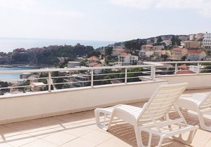 Four bedded studio with partial sea view