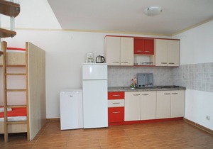 Four-bedroom apartment with terrace and sea view Caska, Pag (A-3085-d)