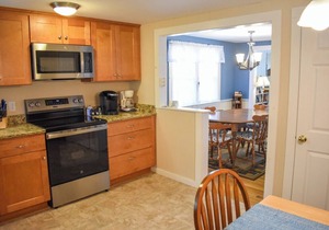 Four bedroom with central air- Just 1 mile from the beach