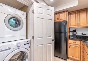 FREE BIKES | Shelter Cove | Walk to Shopping & Restaurants | Marina Views