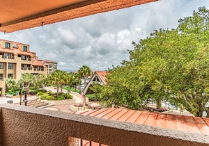 FREE BIKES | Shelter Cove | Walk to Shopping & Restaurants | Marina Views