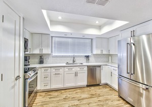 FREE GOLF! Pet Friendly, Upgraded, Heated Pool/Spa Minutes to Giants stadium & Old Town Scottsdale!