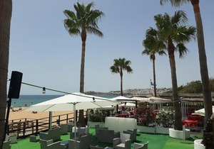 Front Beach Apartment - Quinta da Barracuda