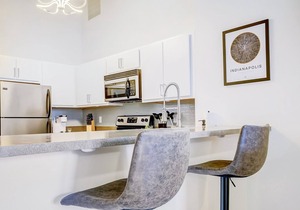 Frontdesk | 2 BR Apt by Kurt Vonnegut Museum