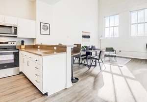 Frontdesk | 2 BR Apt by Indiana Convention Center