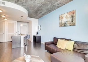 Frontdesk | Breathtaking Uptown 1BR Apt w/ Parking