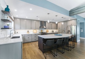 Fully Renovated 4 bedroom home -Less than half mile to West Dennis Beach