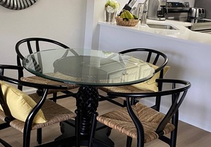 Fully renovated condo at Park Shore Resort just few minutes from beach and ocean
