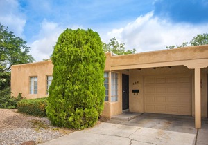 Fun and trendy home in Nob Hill!!