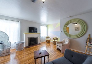 Fun and trendy home in Nob Hill!!