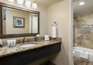 Fun for the Whole Family! 4 Pet-Friendly Units, 5 Pools, Near Golf, Hiking