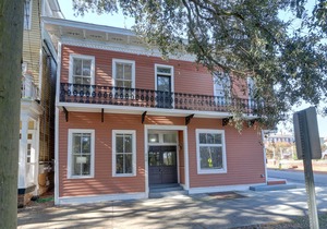 Gallery Stays - Parkside Estate