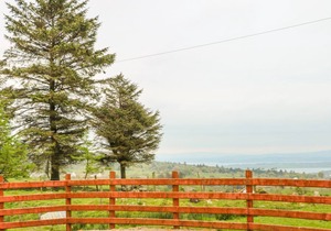 GAPPLE COTTAGE, family friendly in Rathmullan, County Donegal