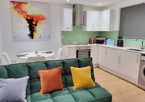 Garland Stylish Apartment 1 in Greater London