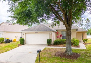 Gated Community Westridge! 4 bedrooms, 3 bathrooms and private pool. Free WIFI