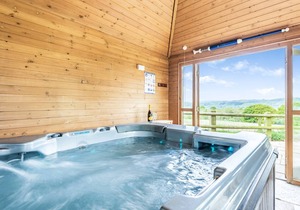 Cabin ∙ 12 bedrooms ∙ 25 guests