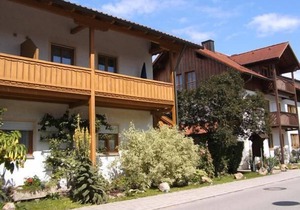 Gehoben ausgestattetes Appartement in Safferstetten