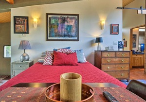 Geometric Glorieta Studio on 11 Picturesque Acres!