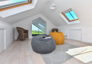 Geufron House