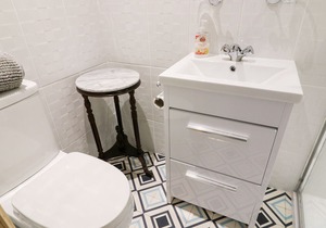 Giddy Goose, WINDERMERE