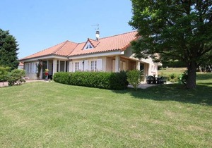Gite Arsac-en-Velay, 7 bedrooms, 12 persons