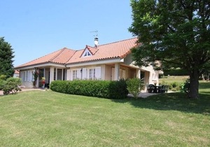 Gite Arsac-en-Velay, 7 bedrooms, 12 persons