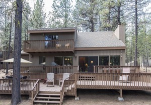 GM #132 Charming Three Bedroom on GM #7, Close to Glaze Meadow Recreation