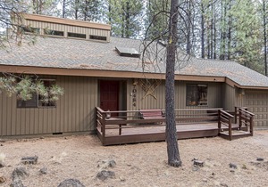GM #132 Charming Three Bedroom on GM #7, Close to Glaze Meadow Recreation