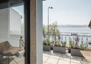 Golden Holidays by Rogério Samora - Luxury Villa and Art Gallery