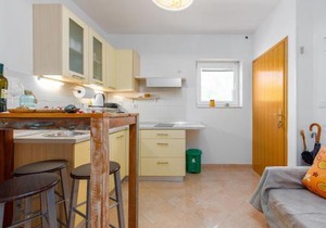 Gorgeous Apartment In Kosljun With Wifi