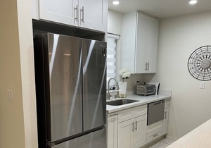 Gorgeous Designer Suite Home 2-bedroom, 2-bath, 2-car Central Glendale.