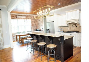 Gorgeous Executive Masters Rental In Exclusive Champions Retreat