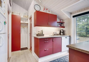 Gorgeous home in Asnæs with kitchen