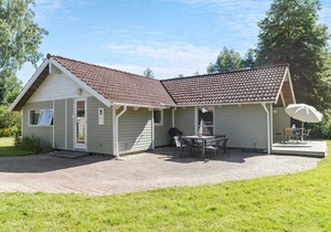 Gorgeous home in Dronningmølle
