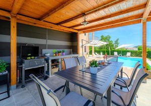 Gorgeous Home In Labin With Wifi