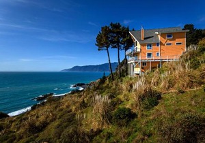 Gorgeous Oceanview, by OceanviewHotTubs Oceanfront! Shelter Cove, CA Tesla EV Station