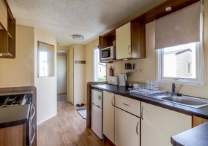 Great 6 berth caravan for hire at Naze Marine in Essex ref 17111P