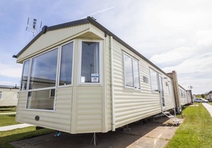 Great 6 berth caravan for hire at Naze Marine in Essex ref 17120P